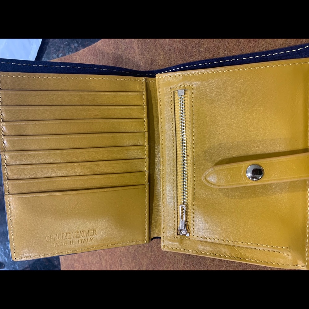 Bifold wallet - Picture 4 of 8